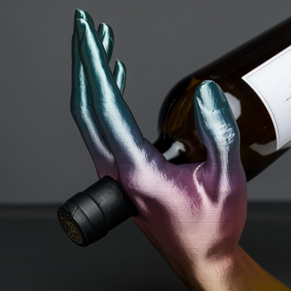 Стойка за вино "Ръка"